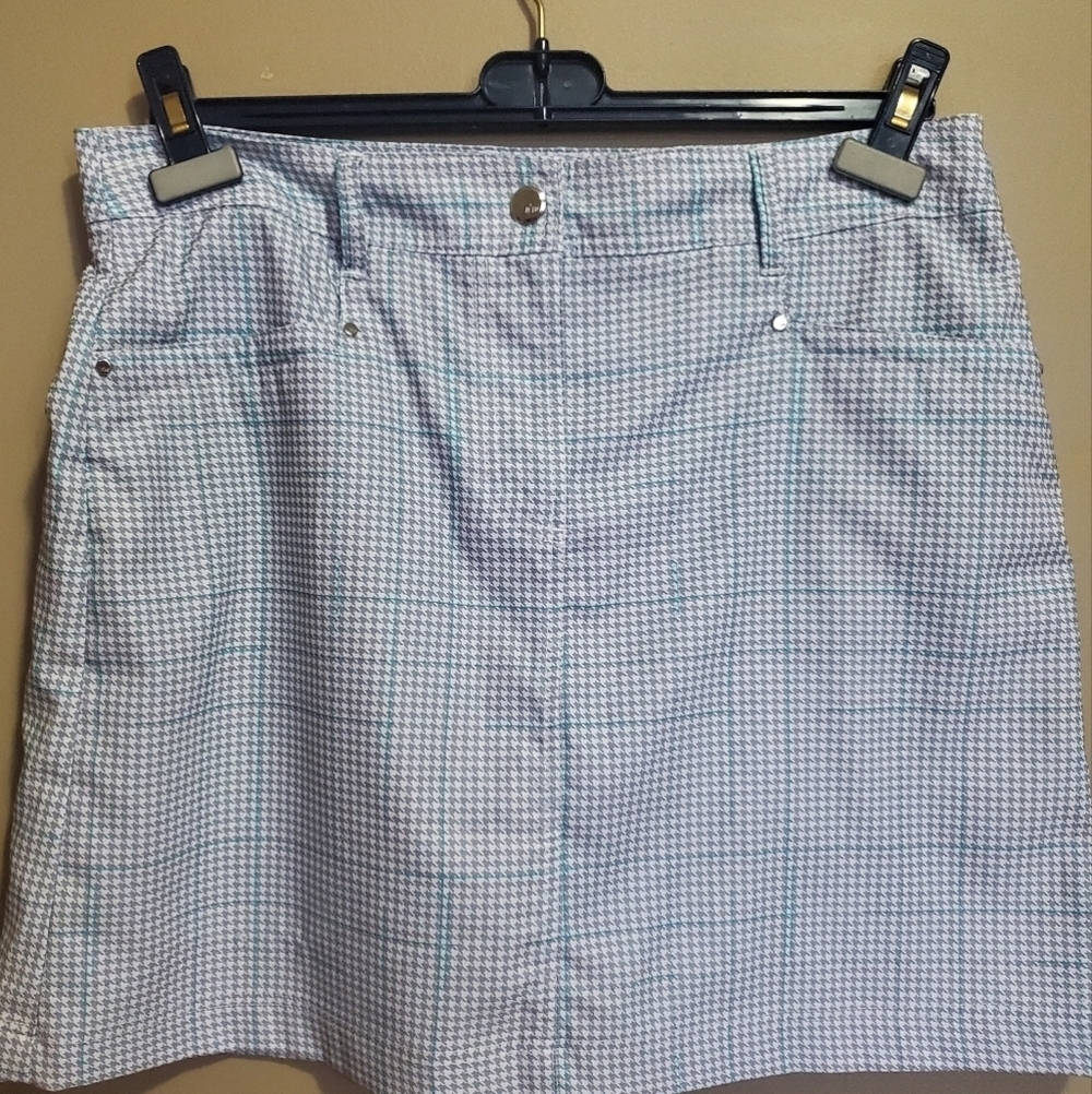 Nivo golf skort size 8